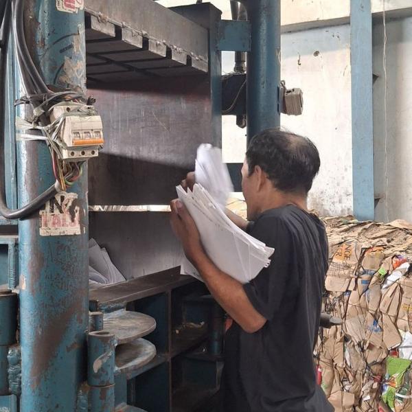 Mengoptimalkan Pengelolaan Limbah Kertas dan Kardus untuk UMKM PT Purnama Kertasindo Membuka Peluang Daur Ulang
