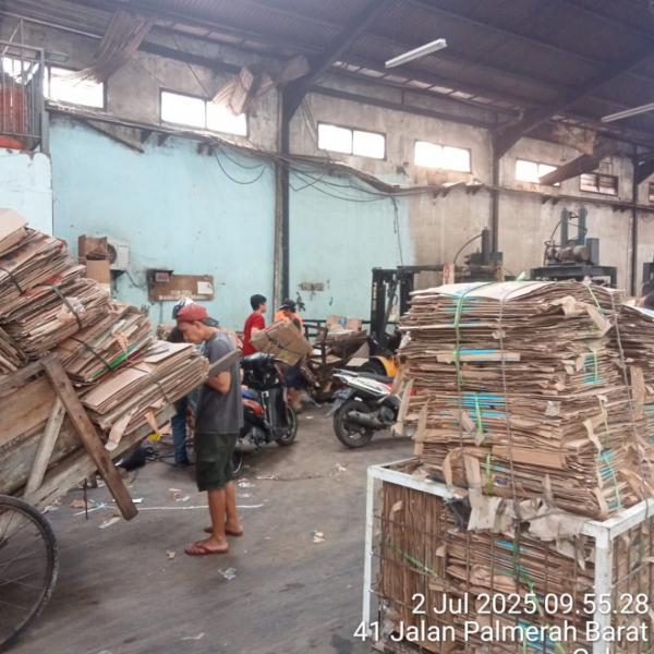 Cara Sederhana Menghasilkan Uang dari Kardus Bekas